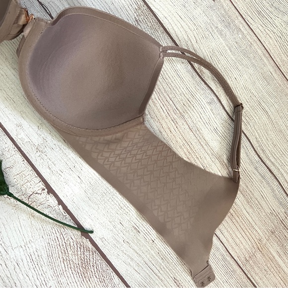 Victoria Secret Love Cloud Lined Demi Bra - Picture 12 of 13